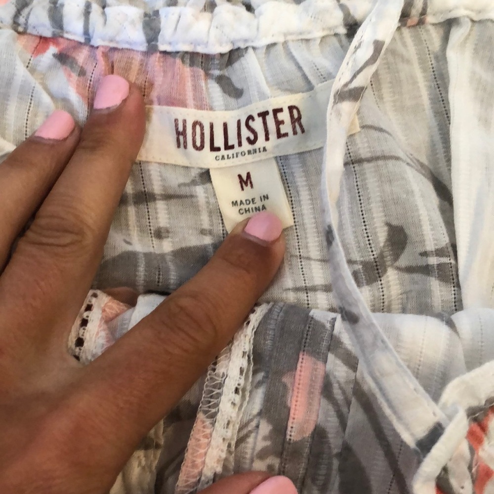 Hollister Floral Tank - Picture 3 of 3